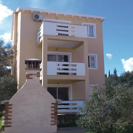 Ul Apartmán *
